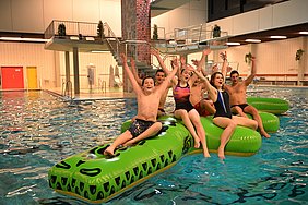 Kindergeburtstag im Hallenbad
